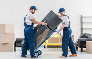 Cuidados ao mover um freezer durante a mudança